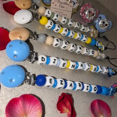 Attache tétine anneau de dentition à personnaliser attache doudou porte clé etc et bien plus encore vintage rare Disney 